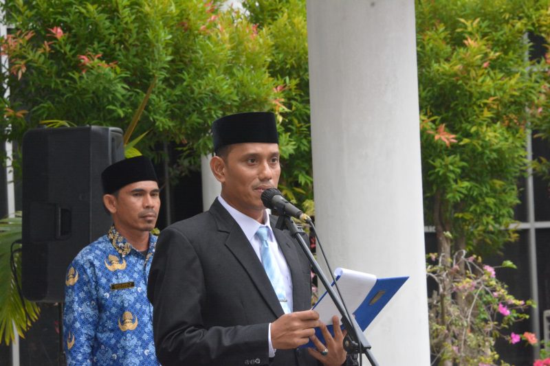 Keterangan foto: Plt. Kepala Disdikbud Kota Langsa, Sopian, S.Pd., MM., M.Pd., memimpin upacara Hari Pendidikan Daerah (HARDIKDA) Aceh ke-67, Rabu (2/9/2026).
