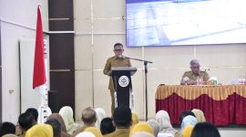 Keterangan Foto: Bupati Tapanuli Tengah, Masinton Pasaribu, saat memberikan arahan di hadapan perangkat daerah (OPD) Pemkab Tapteng, Senin (7/9/2026).