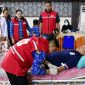 Keterangan foto: Wakil Bupati Tapanuli Tengah sekaligus Ketua PMI Tapteng Mahmud Efendi, S.H., turut mendonorkan darah dalam rangka HUT PMI ke-81, didampingi Kepala Dinas Kesehatan Tapteng Lisnawati Panjaitan.

