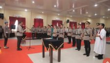 Keterangan foto: Kapolres Kampar AKBP Boby Putra Ramadhan Sebayang memimpin serah terima jabatan strategis di lingkungan Polres Kampar.